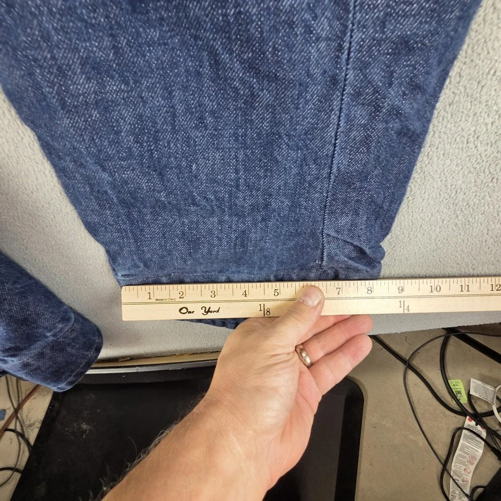 Vintage Levis Engineered Jeans Mens Blue Twisted Dark Wash Fits 29x34